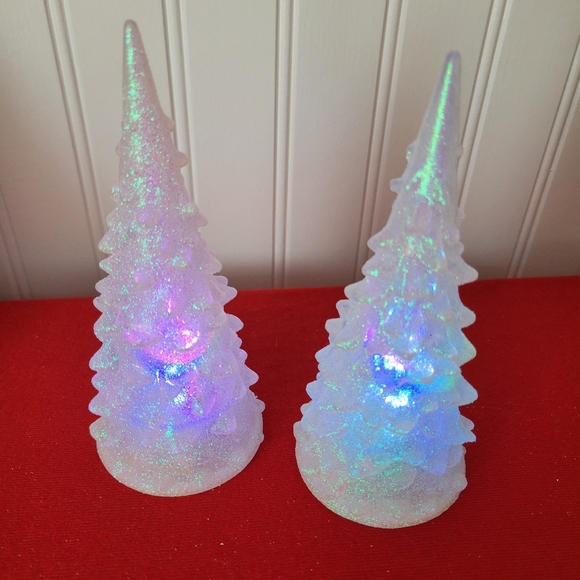 2 Christmas glitter lighted trees 2pcs Batteries included - Picture 3 of 6